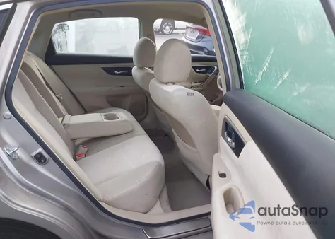 2013 Nissan Altima 2.5 S z USA, uszkodzony, nr VIN 1N4AL3AP9DN526442